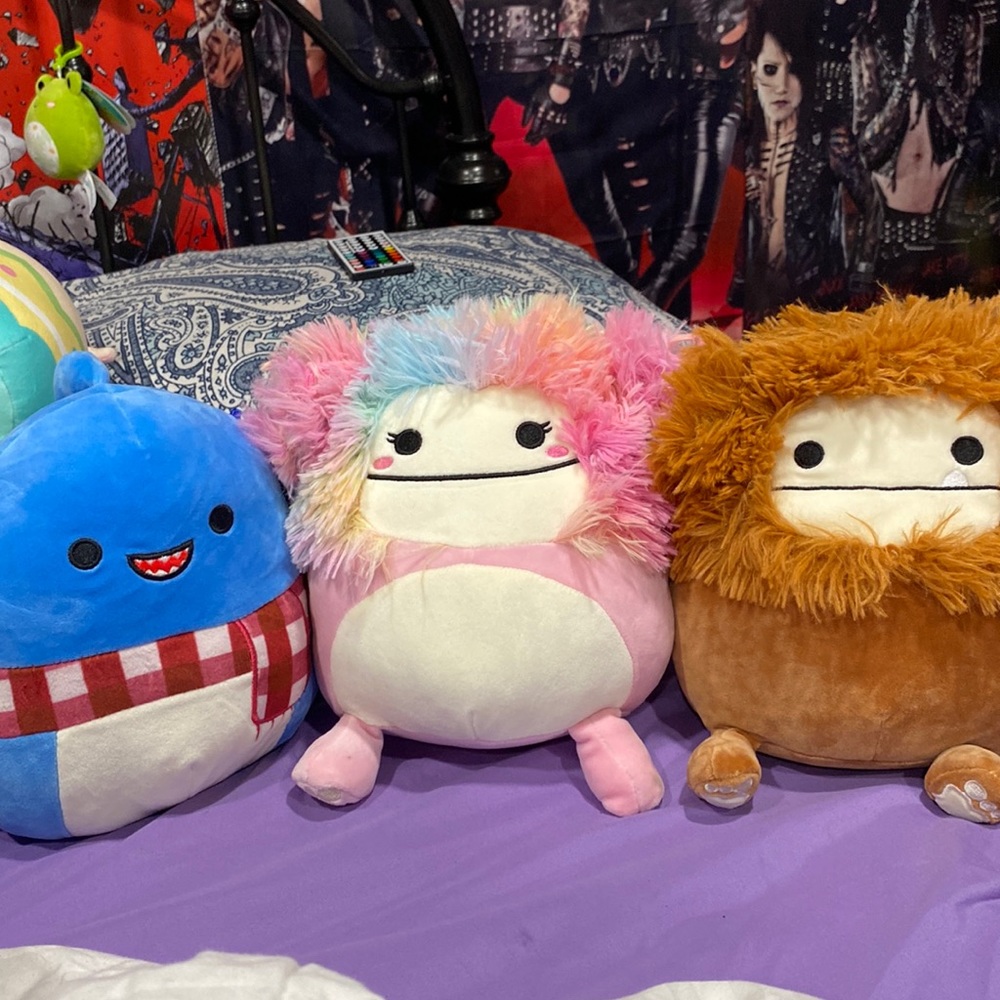 rey caparinne and benny squishmallow bundle